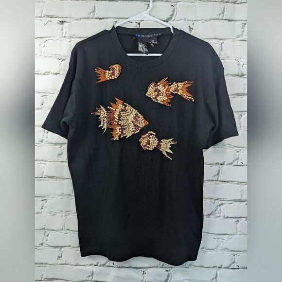 Vintage T-shirt, Beaded t-shirt, wood beads, Beaded fish t-shirt, fish t-shirt w - Picture 1 of 6